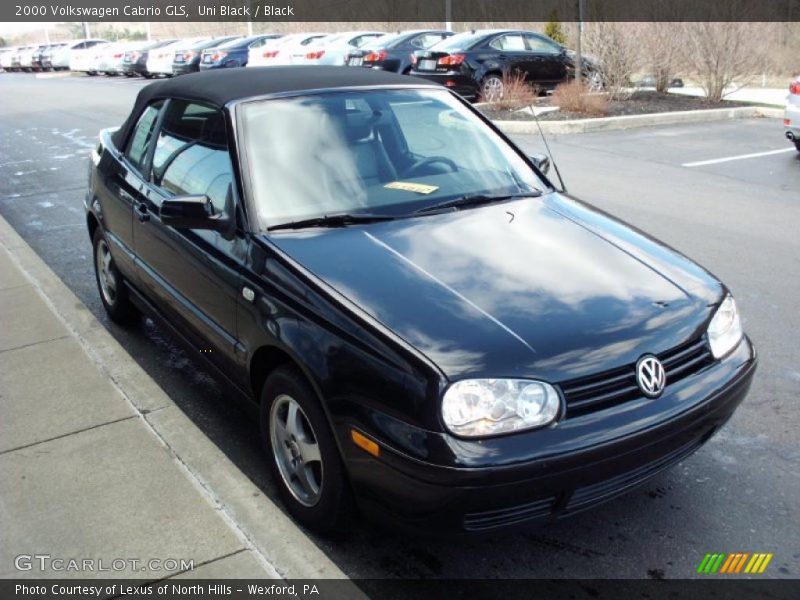 Uni Black / Black 2000 Volkswagen Cabrio GLS