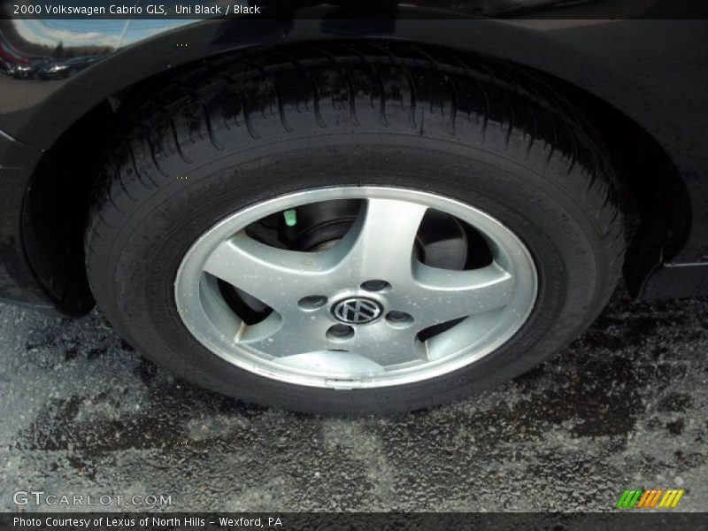 Uni Black / Black 2000 Volkswagen Cabrio GLS