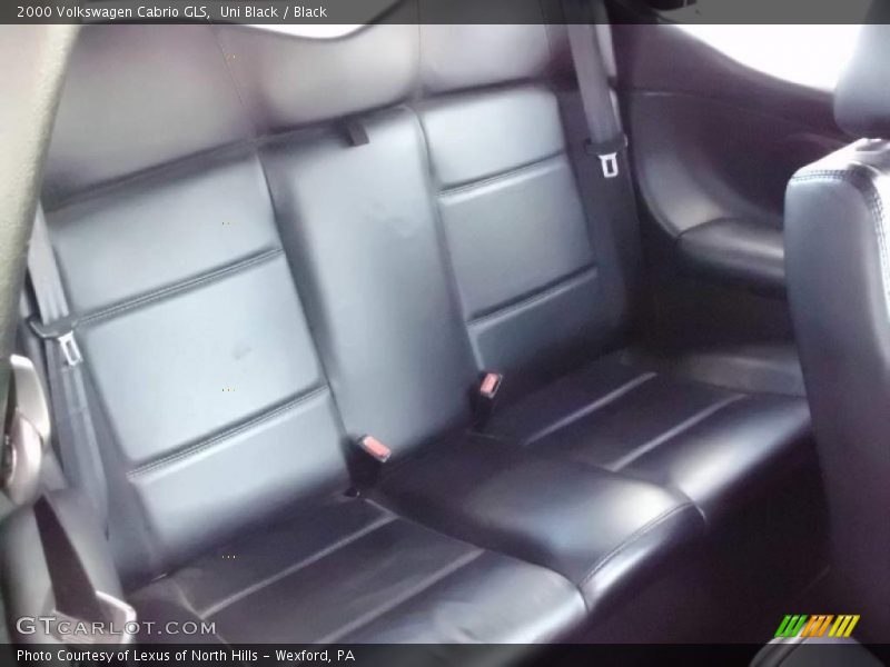 Uni Black / Black 2000 Volkswagen Cabrio GLS
