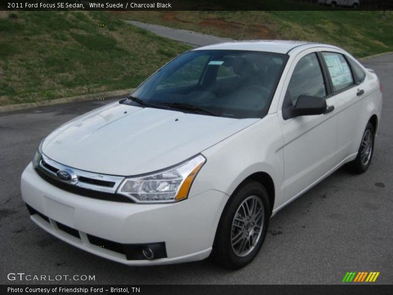 White Suede / Charcoal Black 2011 Ford Focus SE Sedan