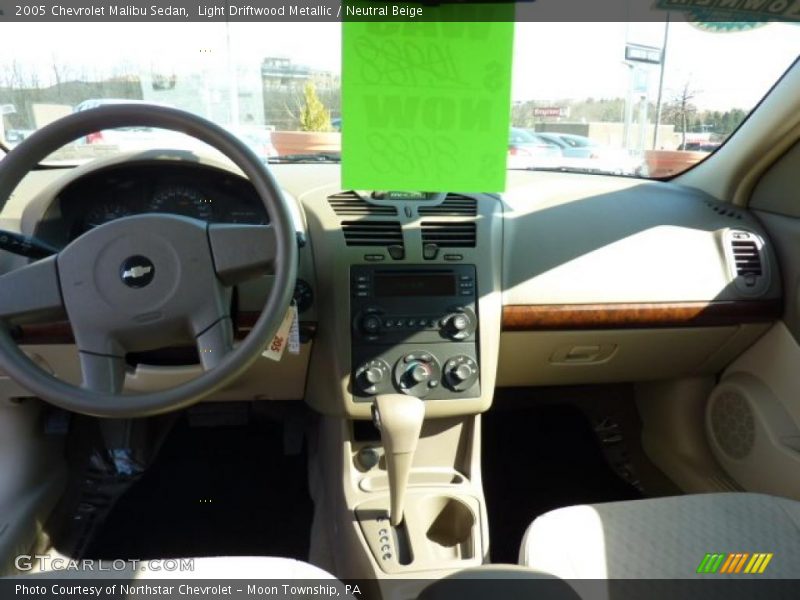 Light Driftwood Metallic / Neutral Beige 2005 Chevrolet Malibu Sedan