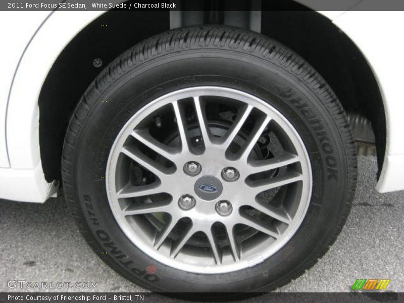 White Suede / Charcoal Black 2011 Ford Focus SE Sedan