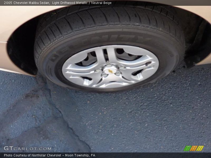 Light Driftwood Metallic / Neutral Beige 2005 Chevrolet Malibu Sedan