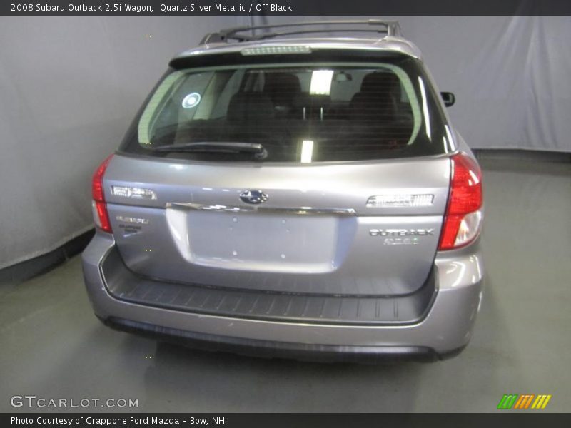 Quartz Silver Metallic / Off Black 2008 Subaru Outback 2.5i Wagon