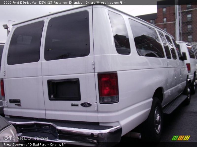 Oxford White / Medium Flint 2010 Ford E Series Van E350 XLT Passenger Extended