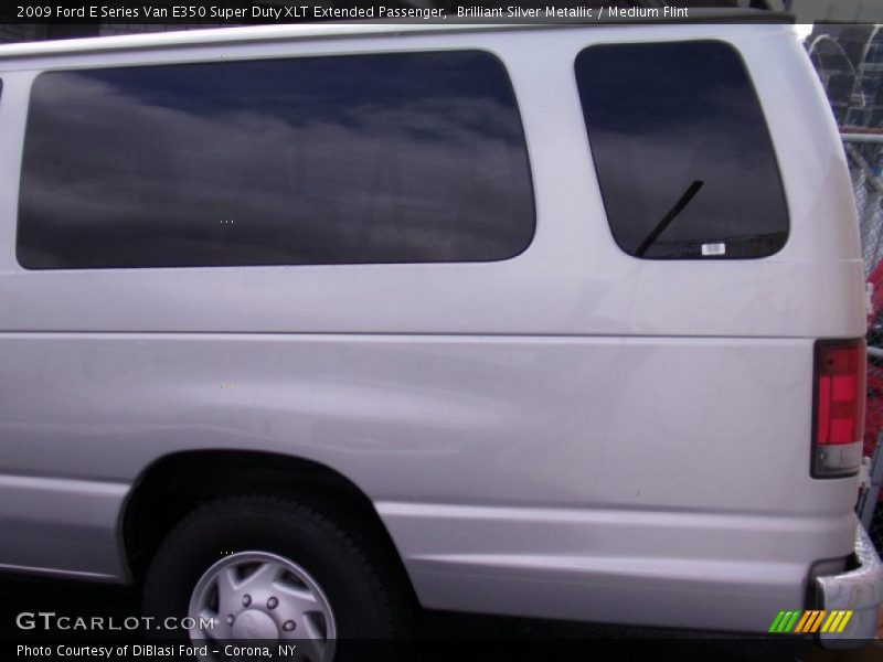 Brilliant Silver Metallic / Medium Flint 2009 Ford E Series Van E350 Super Duty XLT Extended Passenger