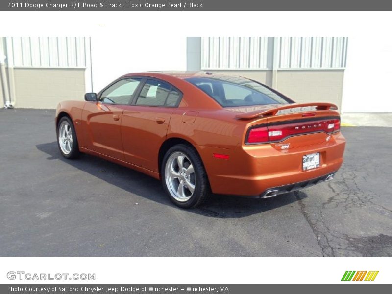Toxic Orange Pearl / Black 2011 Dodge Charger R/T Road & Track