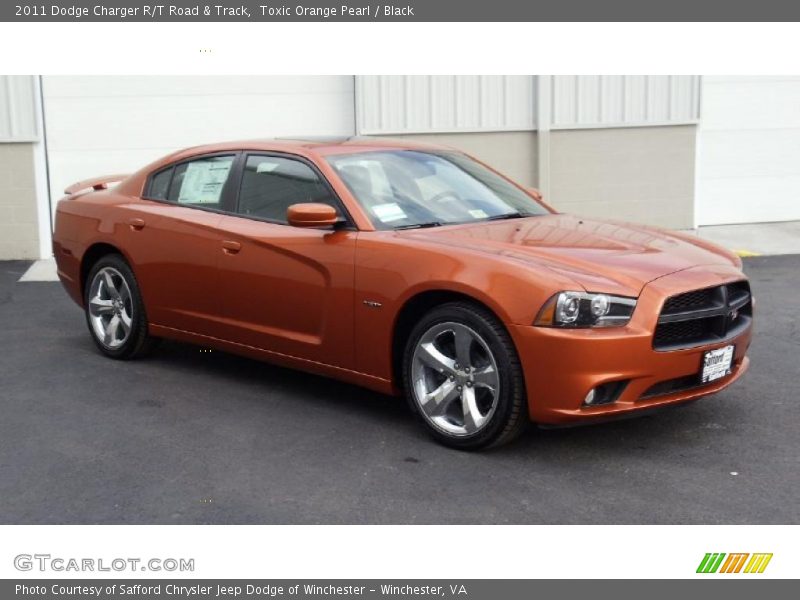 Toxic Orange Pearl / Black 2011 Dodge Charger R/T Road & Track