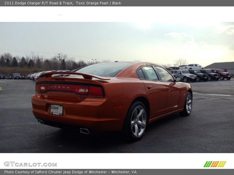 Toxic Orange Pearl / Black 2011 Dodge Charger R/T Road & Track