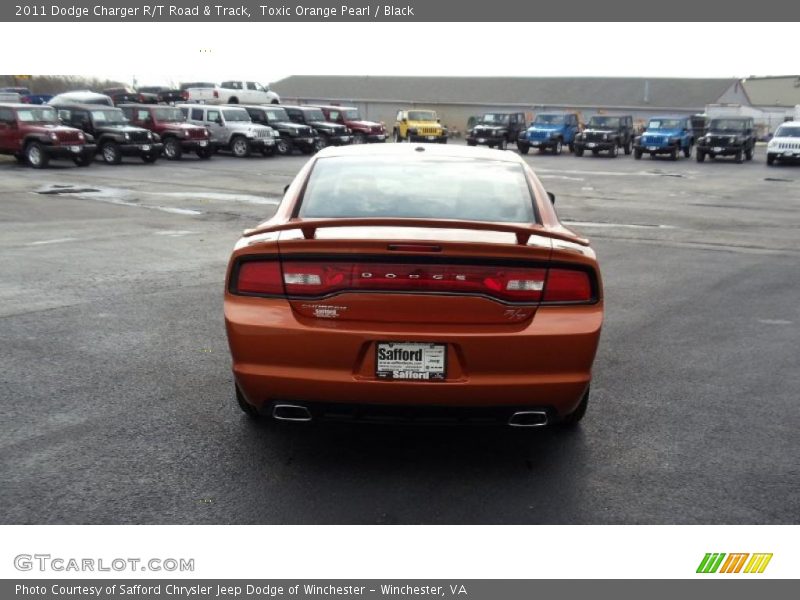 Toxic Orange Pearl / Black 2011 Dodge Charger R/T Road & Track