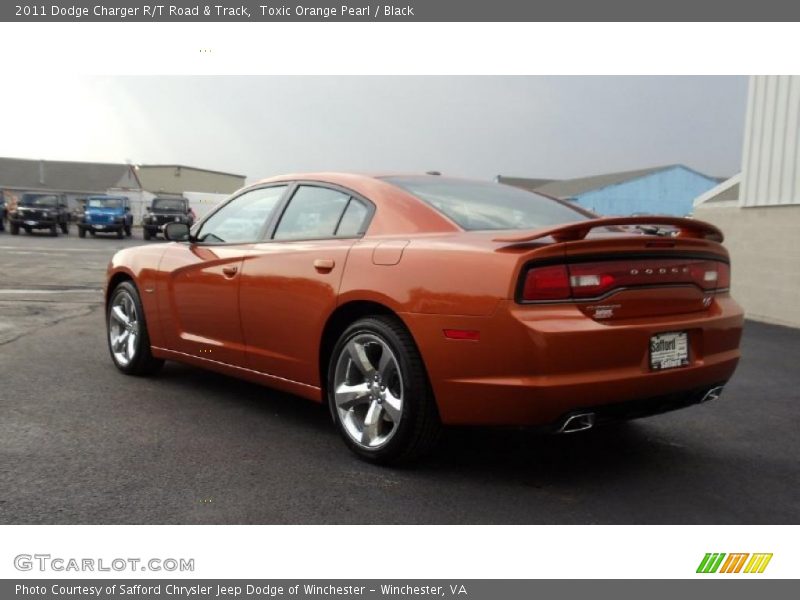 Toxic Orange Pearl / Black 2011 Dodge Charger R/T Road & Track