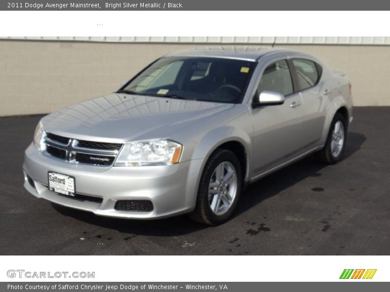 Bright Silver Metallic / Black 2011 Dodge Avenger Mainstreet