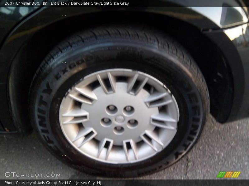 Brilliant Black / Dark Slate Gray/Light Slate Gray 2007 Chrysler 300