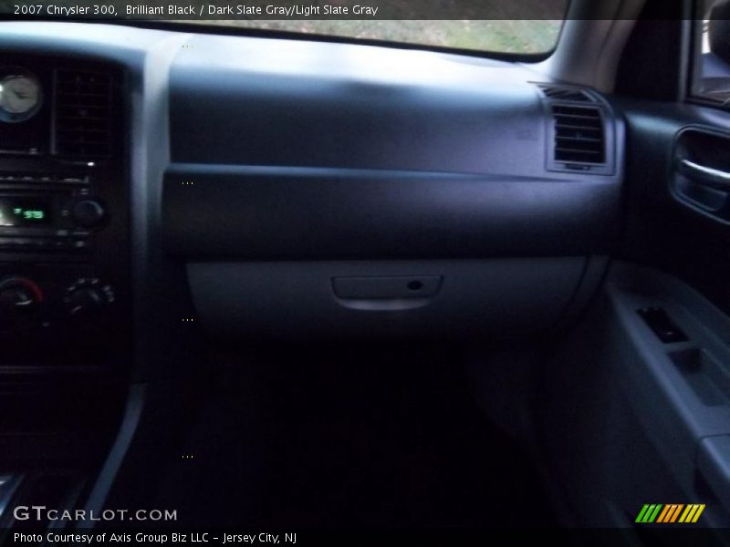 Brilliant Black / Dark Slate Gray/Light Slate Gray 2007 Chrysler 300