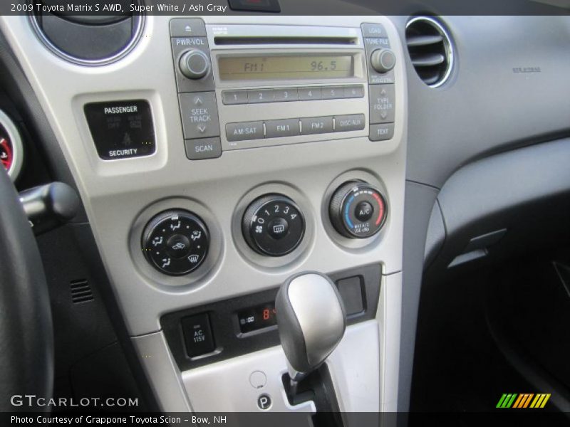 Super White / Ash Gray 2009 Toyota Matrix S AWD