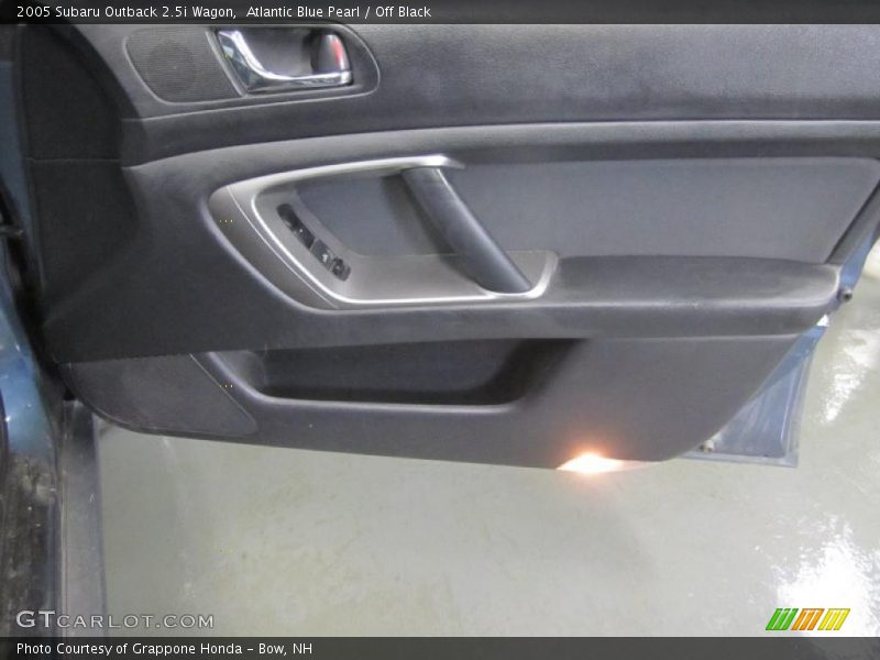 Atlantic Blue Pearl / Off Black 2005 Subaru Outback 2.5i Wagon