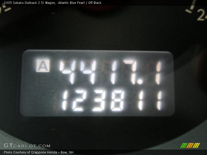 Atlantic Blue Pearl / Off Black 2005 Subaru Outback 2.5i Wagon