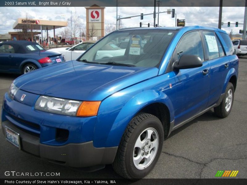 Bright Blue / Gray 2003 Saturn VUE