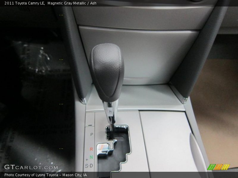 Magnetic Gray Metallic / Ash 2011 Toyota Camry LE
