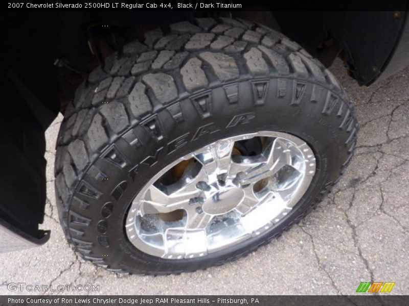 Custom Wheels of 2007 Silverado 2500HD LT Regular Cab 4x4