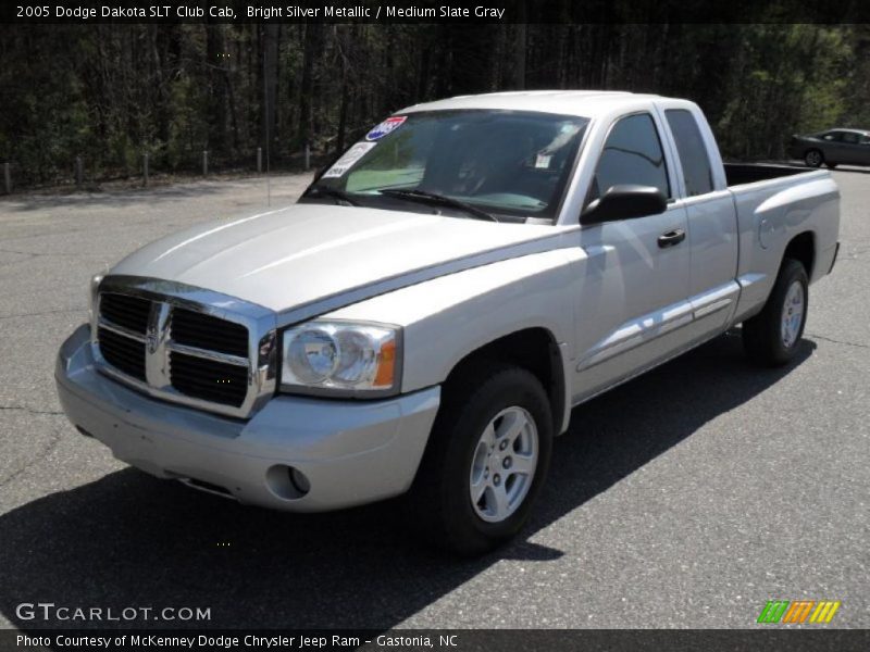 Bright Silver Metallic / Medium Slate Gray 2005 Dodge Dakota SLT Club Cab
