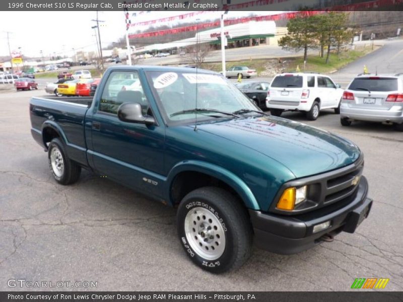 Front 3/4 View of 1996 S10 LS Regular Cab