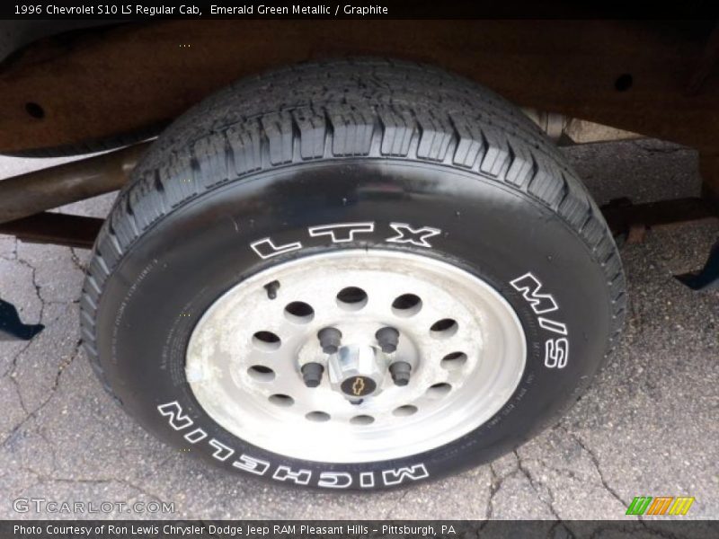 Emerald Green Metallic / Graphite 1996 Chevrolet S10 LS Regular Cab