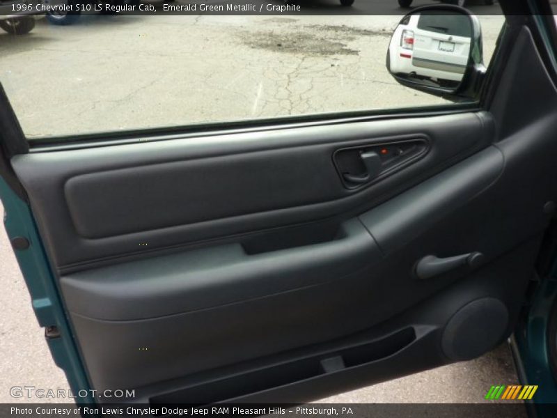 Emerald Green Metallic / Graphite 1996 Chevrolet S10 LS Regular Cab