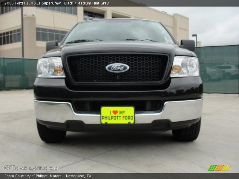 Black / Medium Flint Grey 2005 Ford F150 XLT SuperCrew