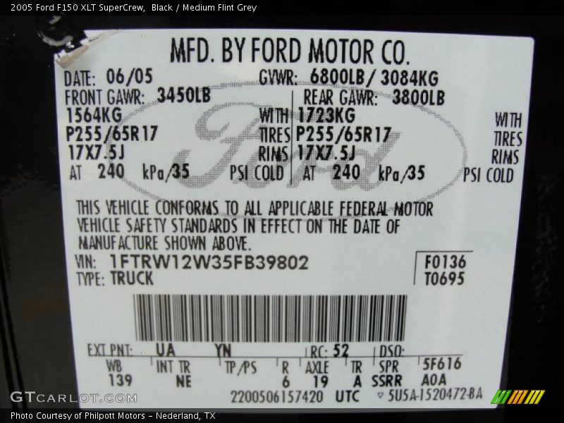 Black / Medium Flint Grey 2005 Ford F150 XLT SuperCrew