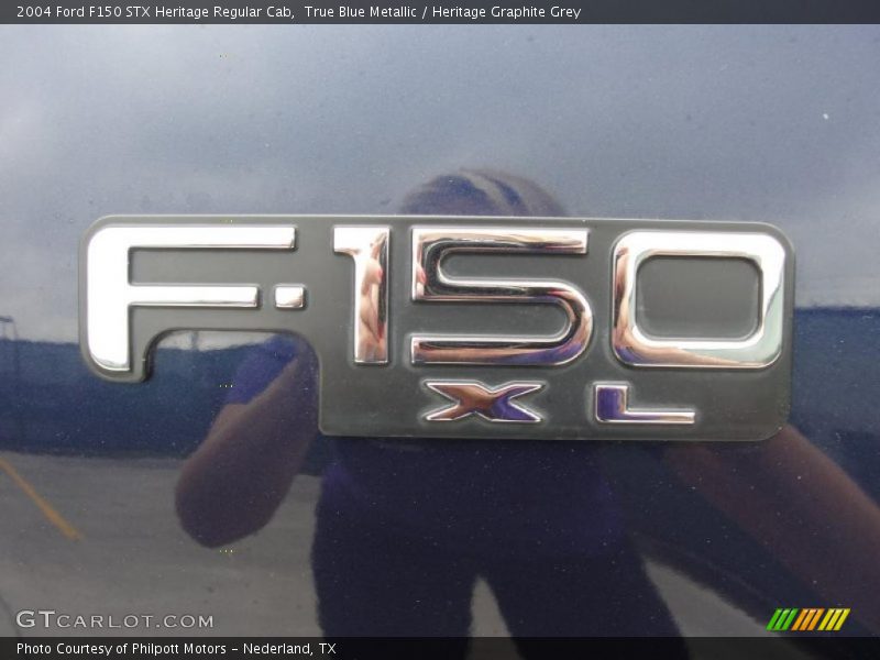  2004 F150 STX Heritage Regular Cab Logo