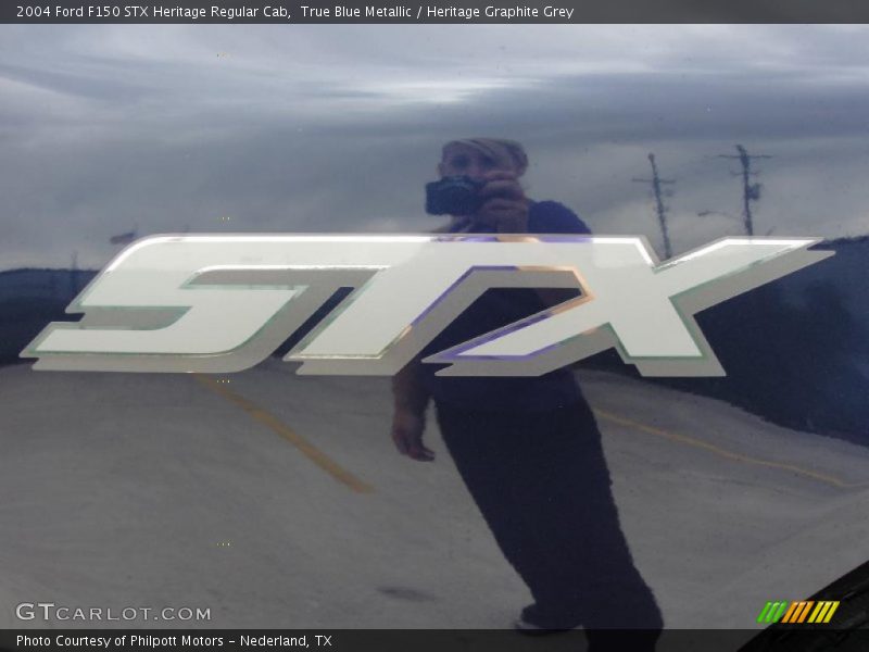  2004 F150 STX Heritage Regular Cab Logo