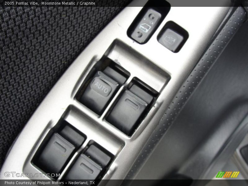 Moonstone Metallic / Graphite 2005 Pontiac Vibe