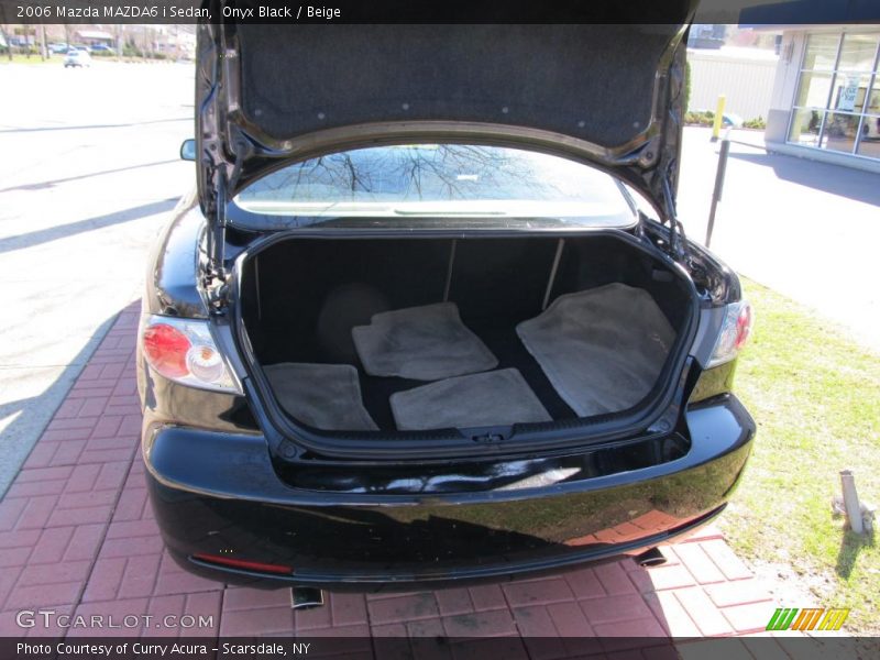 Onyx Black / Beige 2006 Mazda MAZDA6 i Sedan