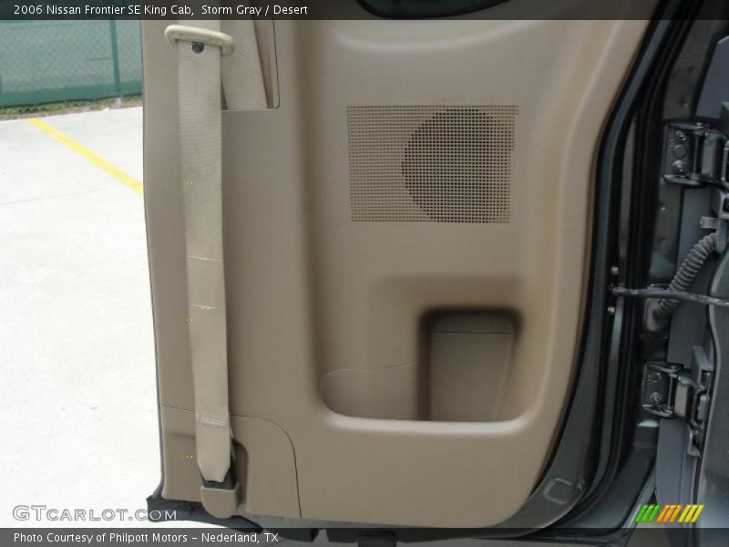 Storm Gray / Desert 2006 Nissan Frontier SE King Cab