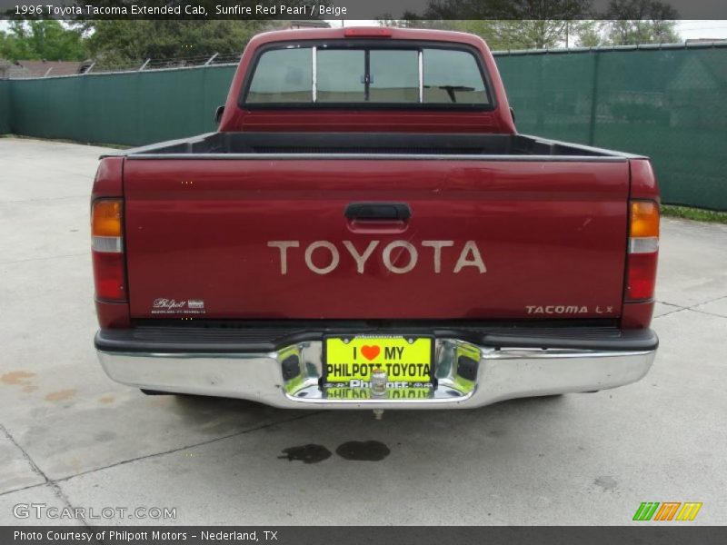 Sunfire Red Pearl / Beige 1996 Toyota Tacoma Extended Cab