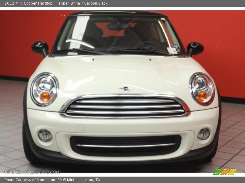 Pepper White / Carbon Black 2011 Mini Cooper Hardtop
