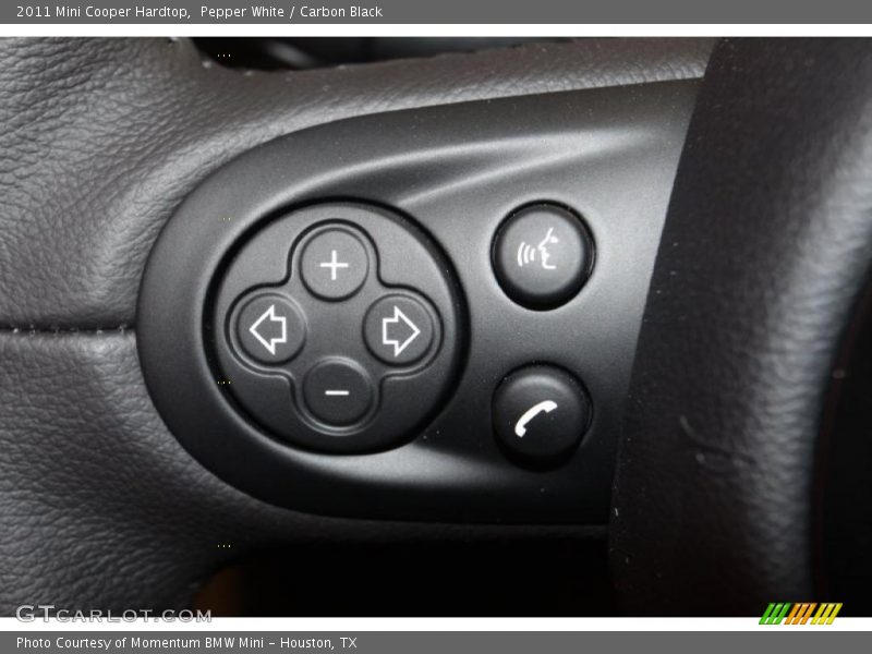 Pepper White / Carbon Black 2011 Mini Cooper Hardtop