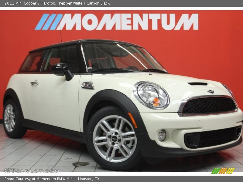 Pepper White / Carbon Black 2011 Mini Cooper S Hardtop