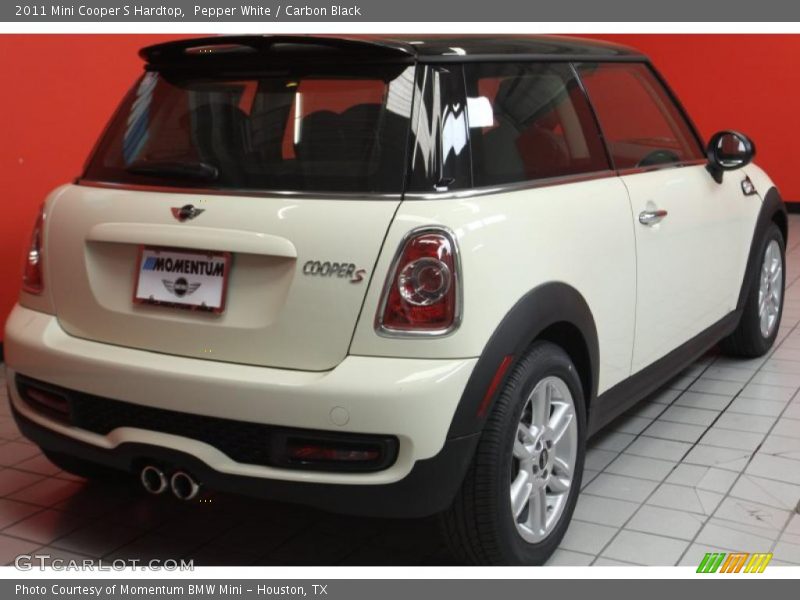 Pepper White / Carbon Black 2011 Mini Cooper S Hardtop