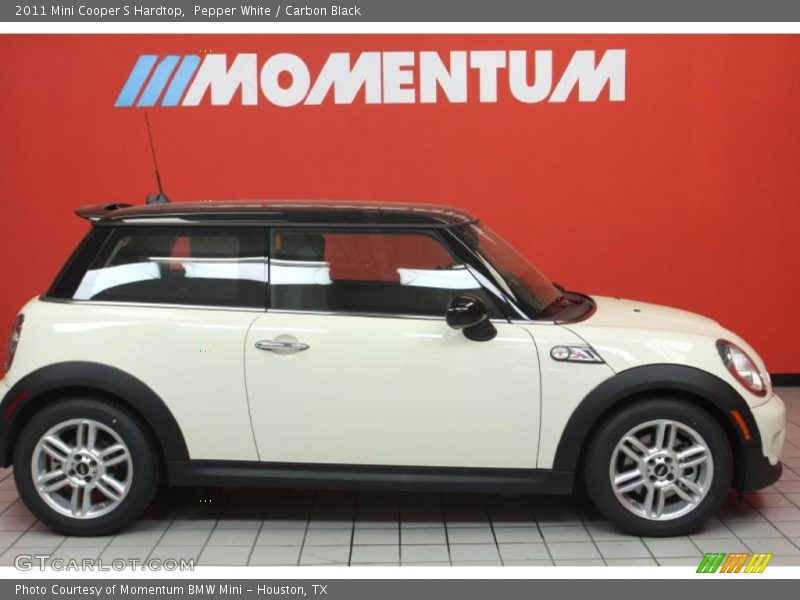 Pepper White / Carbon Black 2011 Mini Cooper S Hardtop