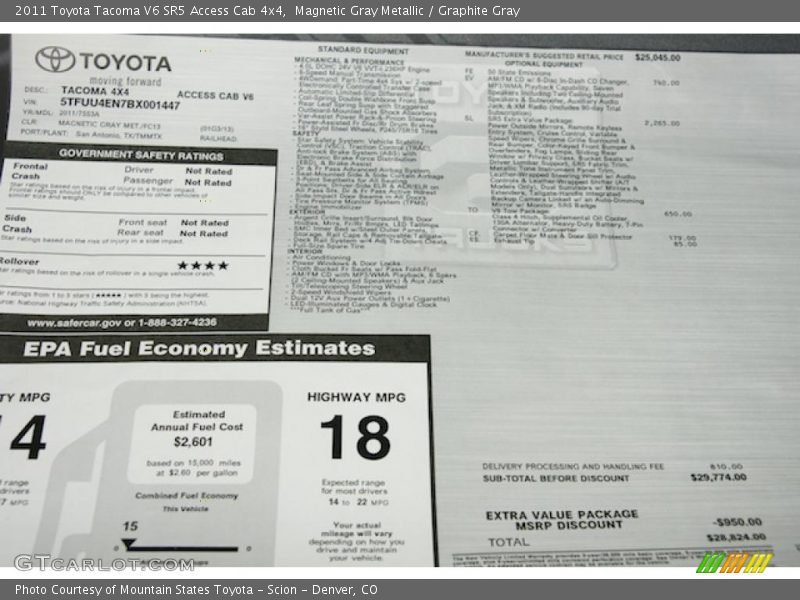 Magnetic Gray Metallic / Graphite Gray 2011 Toyota Tacoma V6 SR5 Access Cab 4x4