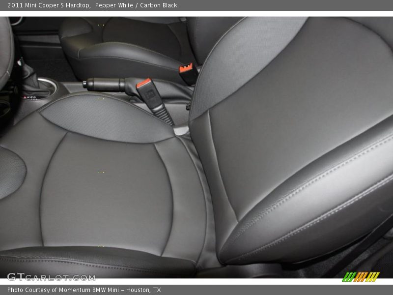 Pepper White / Carbon Black 2011 Mini Cooper S Hardtop