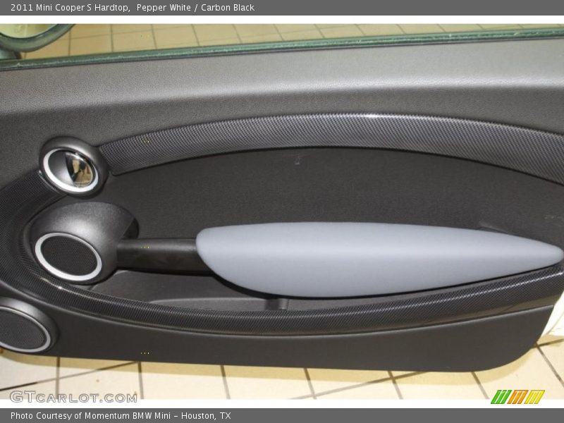 Pepper White / Carbon Black 2011 Mini Cooper S Hardtop