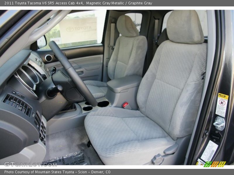 Magnetic Gray Metallic / Graphite Gray 2011 Toyota Tacoma V6 SR5 Access Cab 4x4