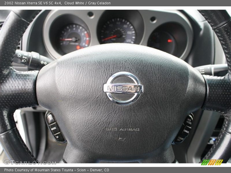 Cloud White / Gray Celadon 2002 Nissan Xterra SE V6 SC 4x4