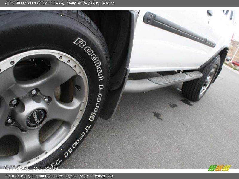 Cloud White / Gray Celadon 2002 Nissan Xterra SE V6 SC 4x4