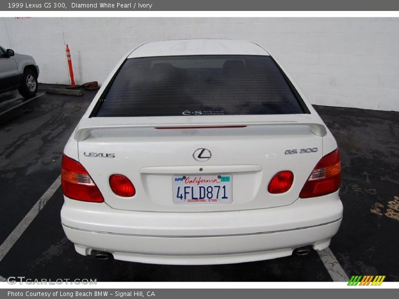 Diamond White Pearl / Ivory 1999 Lexus GS 300