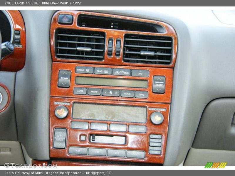 Controls of 2001 GS 300