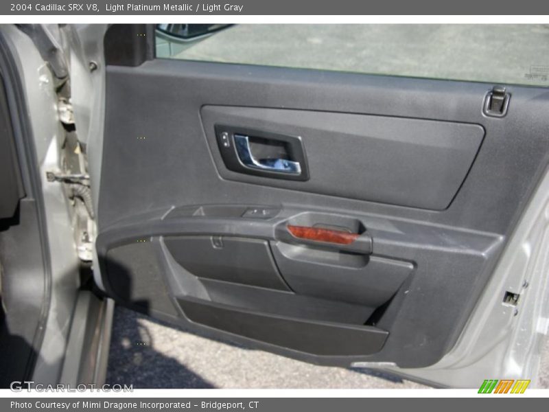 Light Platinum Metallic / Light Gray 2004 Cadillac SRX V8